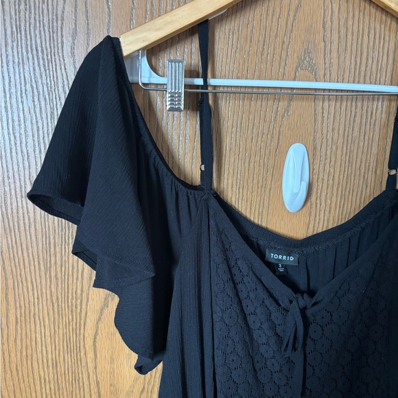 Torrid Black Eyelet Tie-Front Cold Shoulder Sleeve Dress Midi - Picture 3 of 8